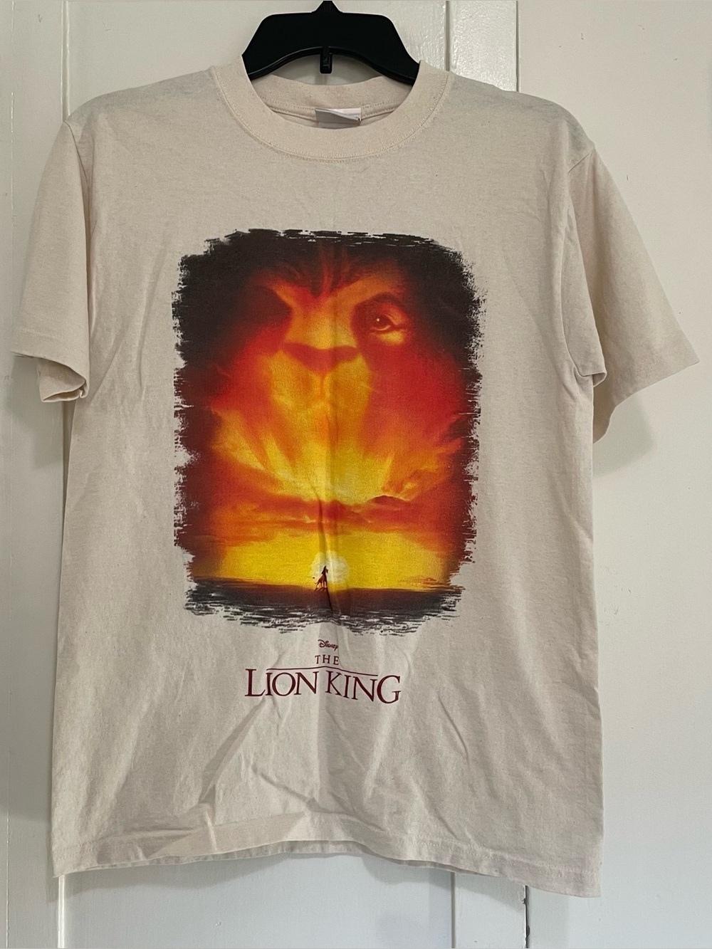 Vintage Disney Lion King Graphic Tee — Cream with Red-Orange Sunset Print small